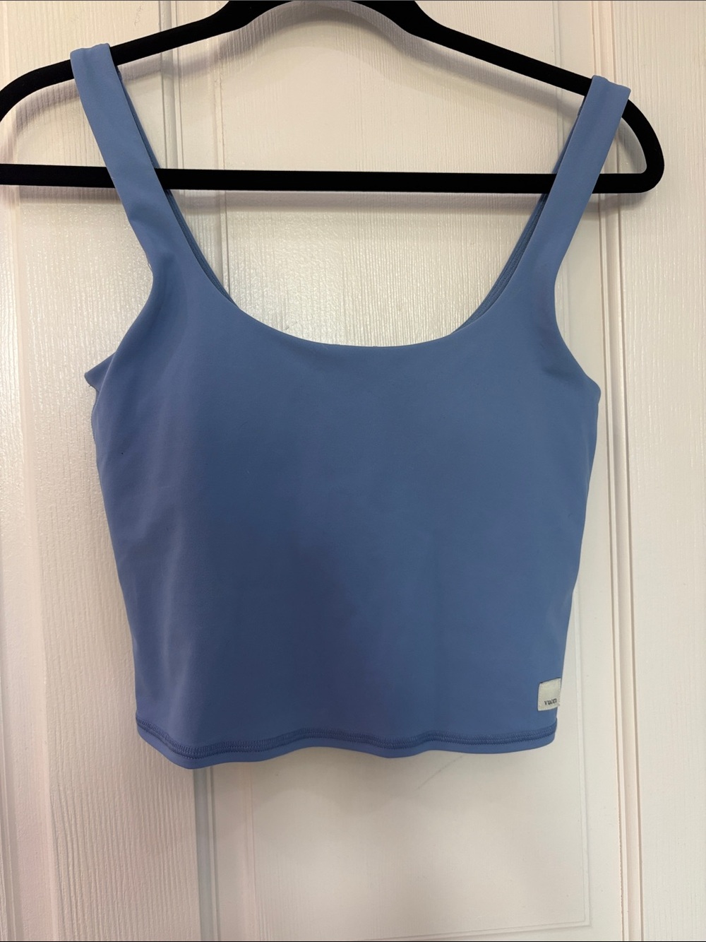 Vuori Scoop Crop Tank in Periwinkle Blue